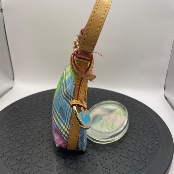 Dooney & Bourke Bitsy Bag - Picture 4 of 8